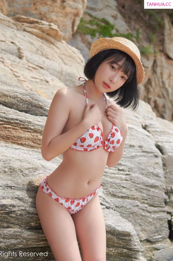 강인경 姜仁卿 [XIUREN]高清写真图 2019.08.12 模特_卿卿第13张图片